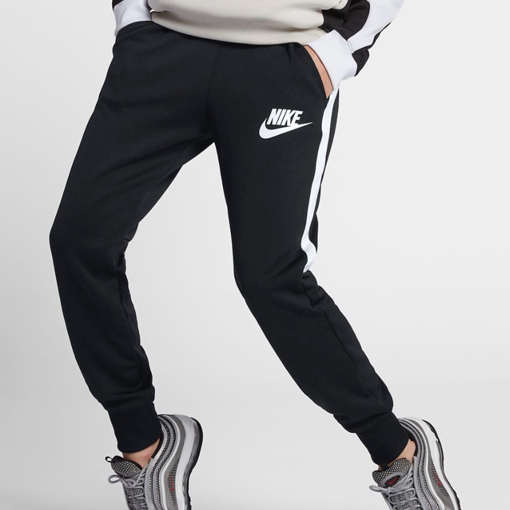 Joggers - Picture 1 of 1